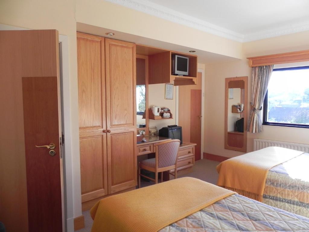 Shelmalier House Hotel Атлоун Екстериор снимка